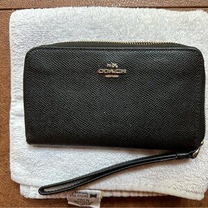 Coach Textured Black Wristlet